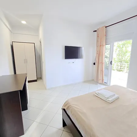 Azure Hotel 3*