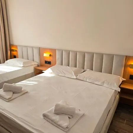 Hotel Azure Dhermi