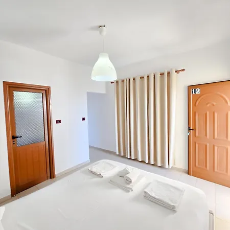 Hotel Azure