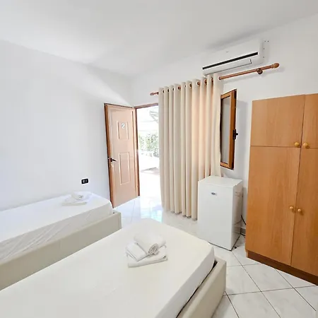 Hotel Azure 3*