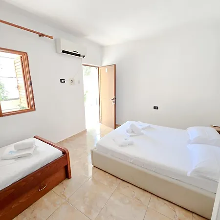 Hotel Azure 3*
